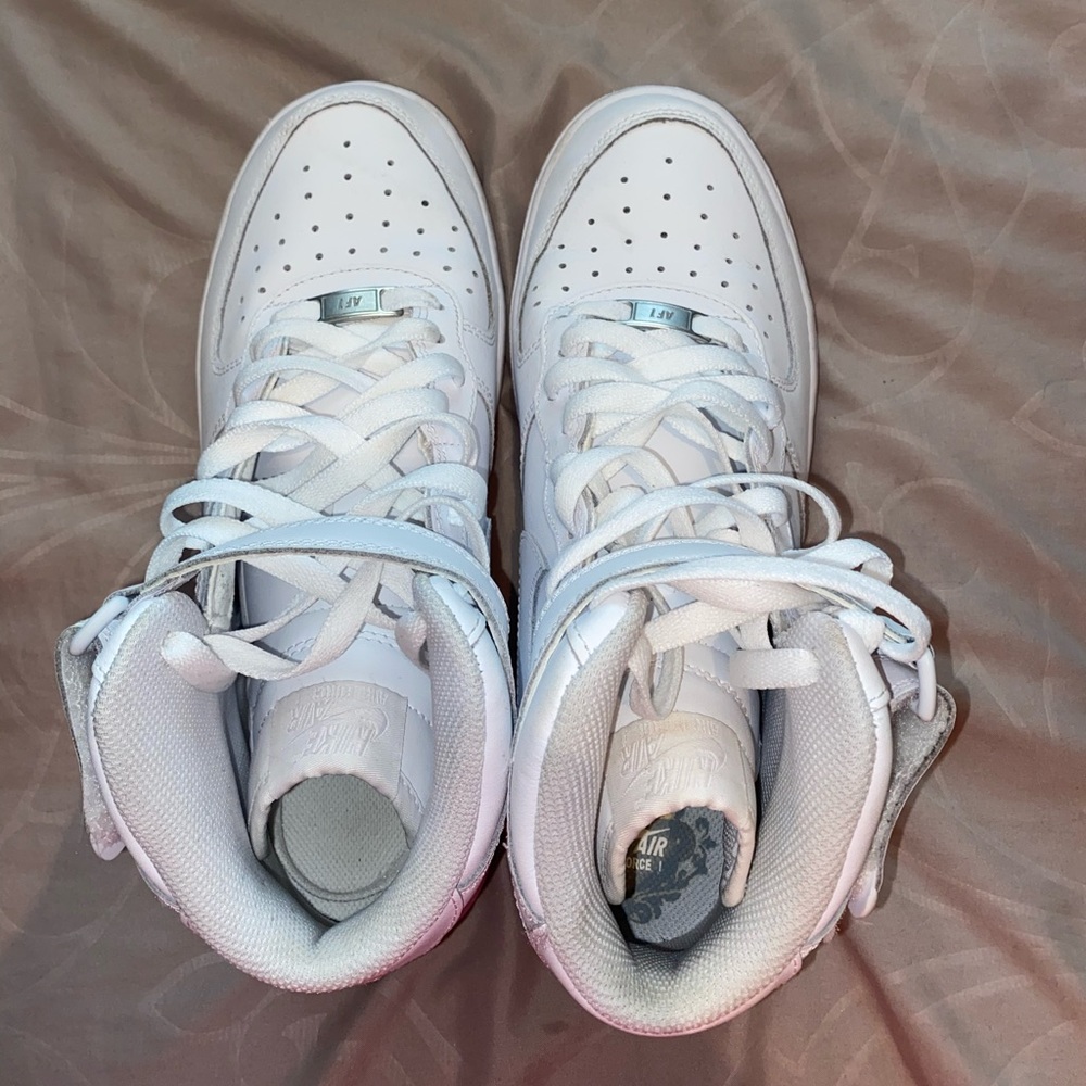 Air Force 1 Mid Top White
